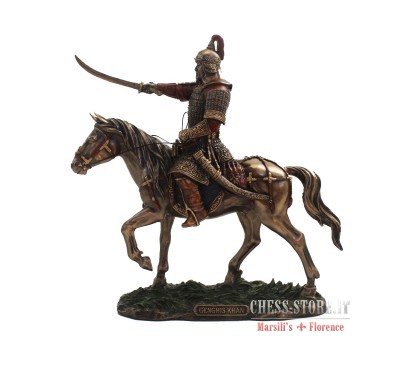 Statues Historical Characters online